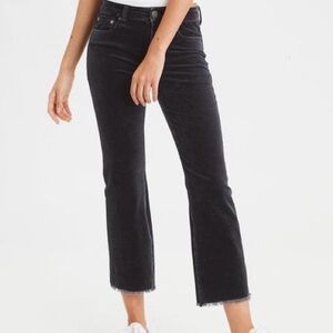 American Eagle | Black Hi-Rise Flare Cords | Sz 6 Short Super Stretch NWT